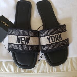 NEW New York Slide Sandals